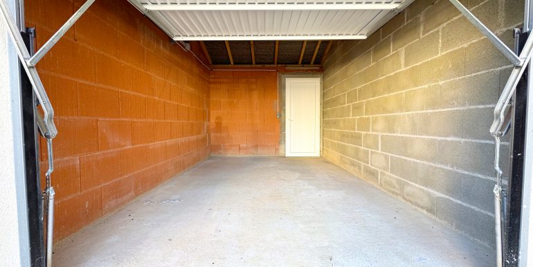 Garage 2
