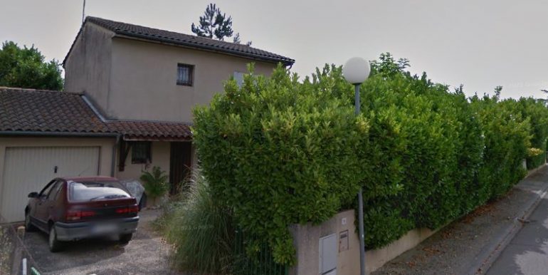 condom facade